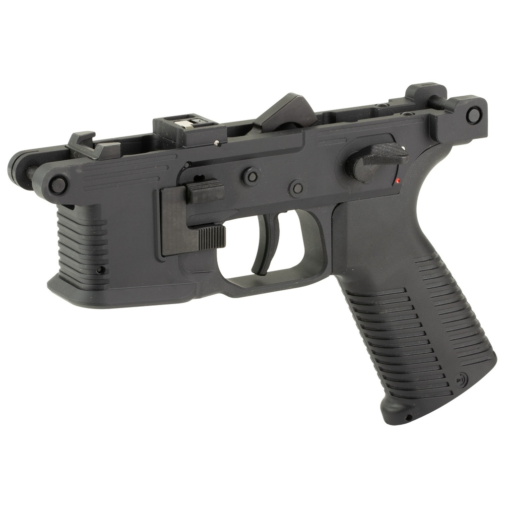 BANDT-361836_3_HR.jpg